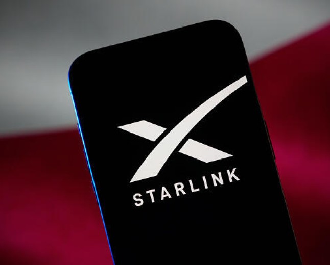 Elon Musk Eyes ‘Complete Phone Coverage in America’ as SpaceX Clears Hurdle