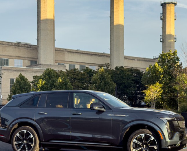 Cadillac Escalade IQ review: Huge battery, huge range, huge SUV