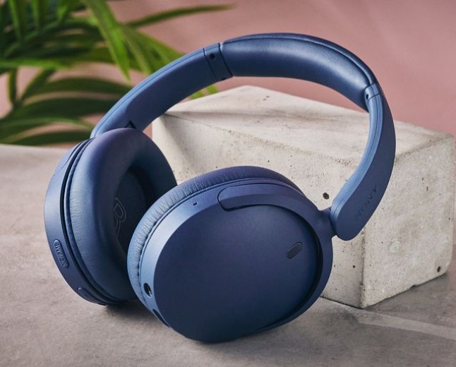 Sony WH-CH730N review: affordable headphones done right